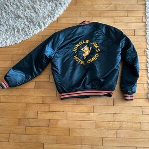 Vintage women’s navy bomber jacket